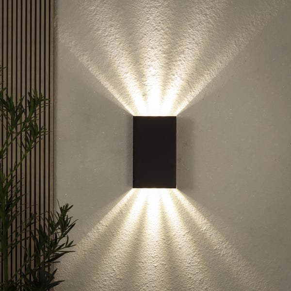 Arandela de Parede Externa IP65 LED Amarelo Magik Gaya Preta
