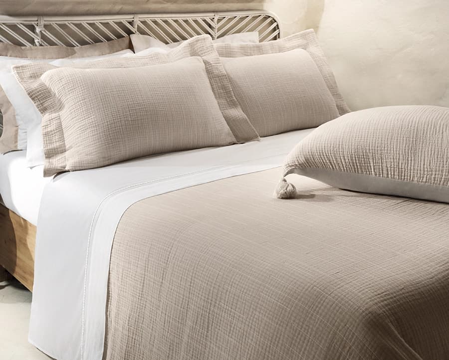 Colcha Jacquard Línea King com 2 Fronhas - 300 Fios - Altenburg Haus