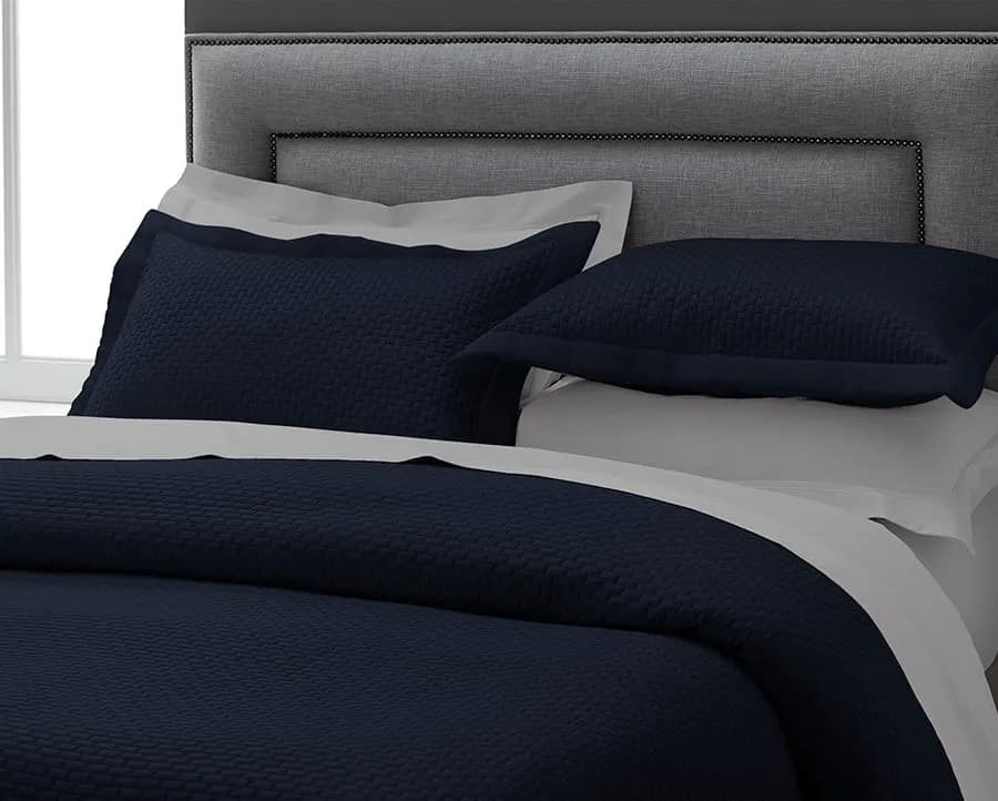 Colcha Matelassê Tacto Vero Casal com 2 Porta Travesseiros - Linha K