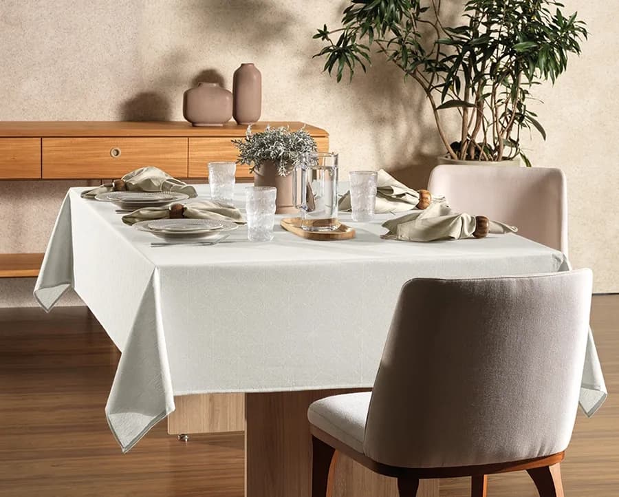 Toalha de Mesa Karsten Sempre Limpa Jacquard Caetano - Retangular - 1.60x2.70m